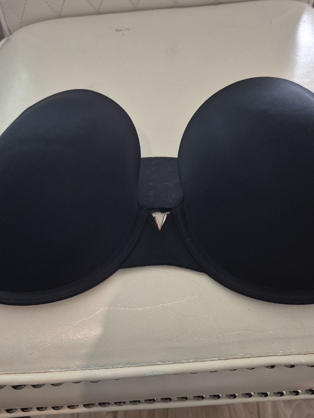 Victoria's Secret Black Strapless Push-Up Bra 38C